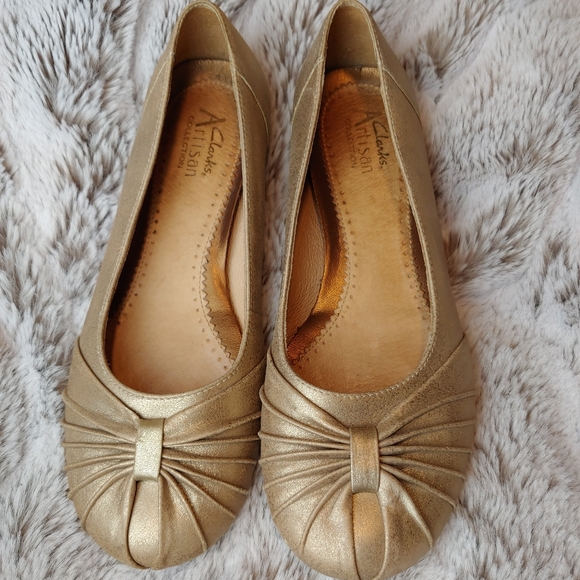 clarks gold flats